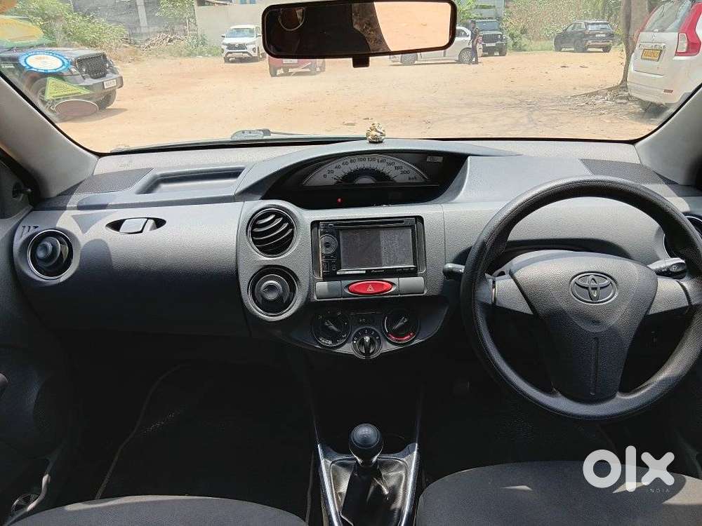 Toyota Etios Liva 2011-2012 G, 2012, Petrol