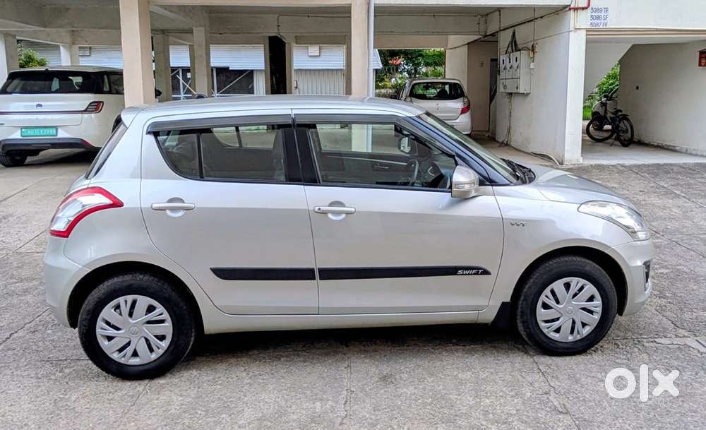 Maruti Suzuki Swift Vxi Optional, 2016, Petrol