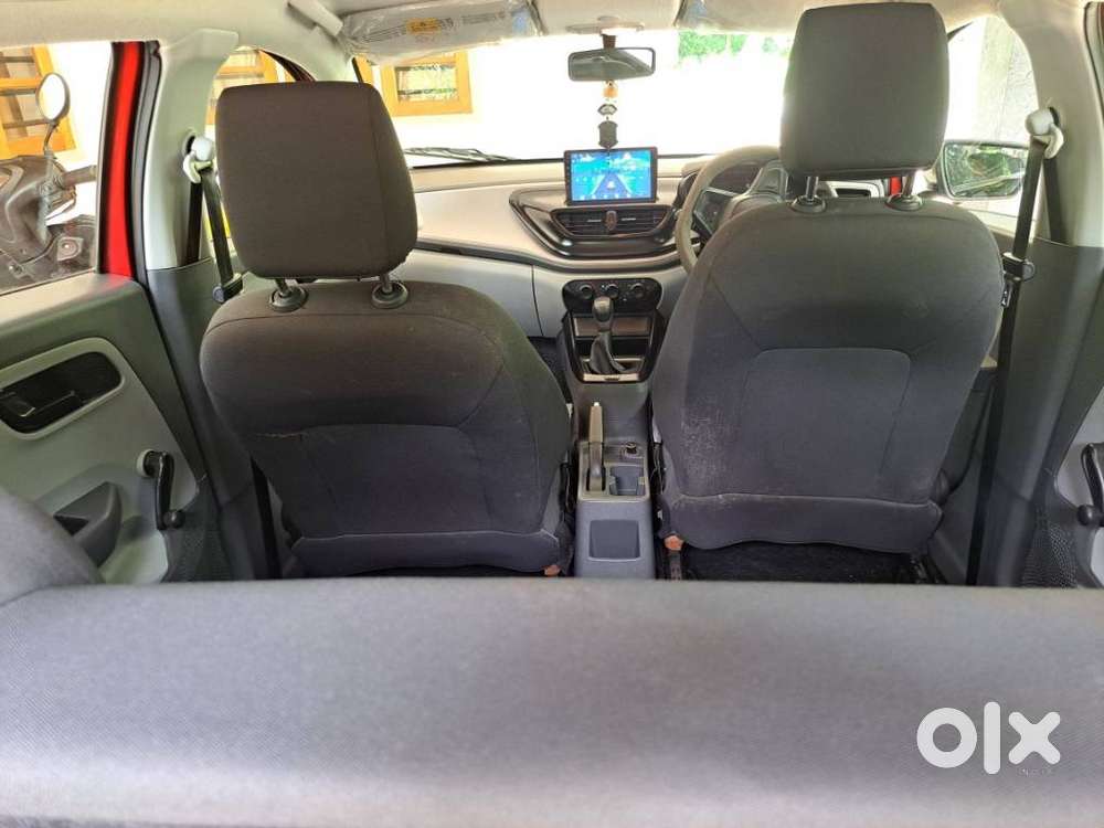 Tata Altroz 1.2 Xe, 2021, Petrol
