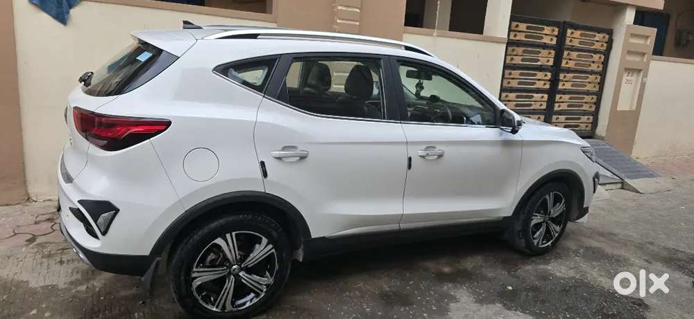 Mg Astor 2023 Petrol Well Maintained