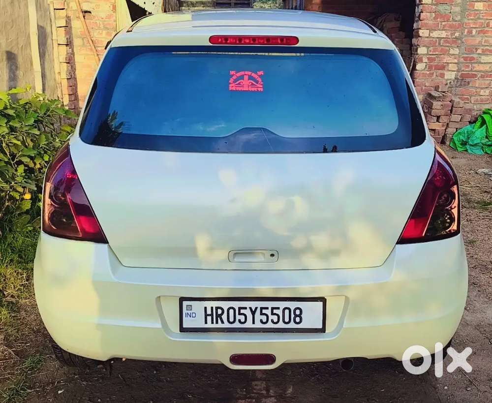 Maruti Suzuki Swift 2009 Petrol 140000 Km Driven