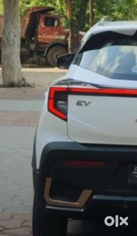 Mahindra Xuv 3xo Ev 2026 Electric 745 Km Driven