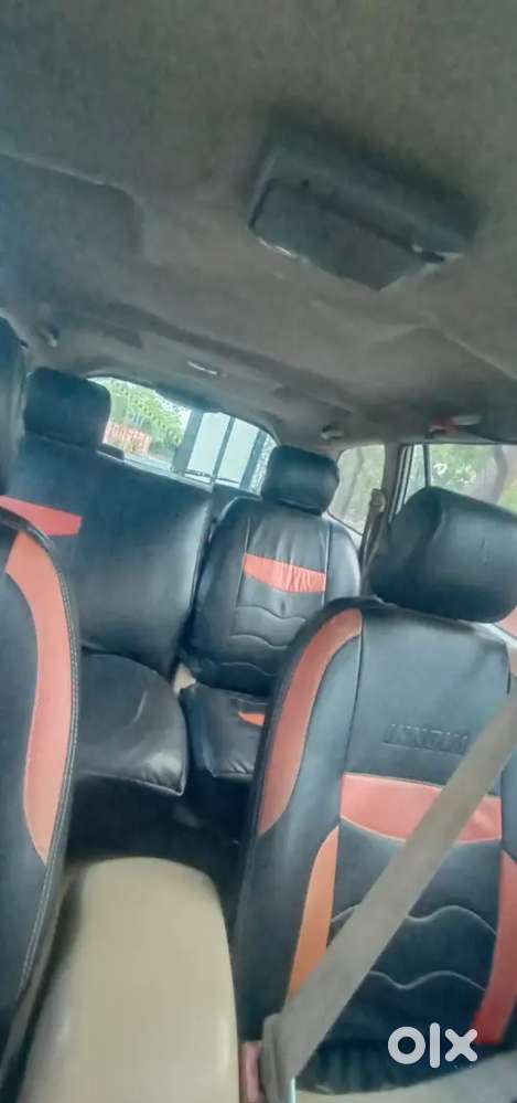 Toyota Innova Hycross 2006