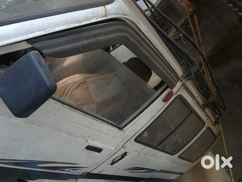 स्क्रॅप कार खरेदी करतो व एक्सीडेंट कार खरेदी करतो