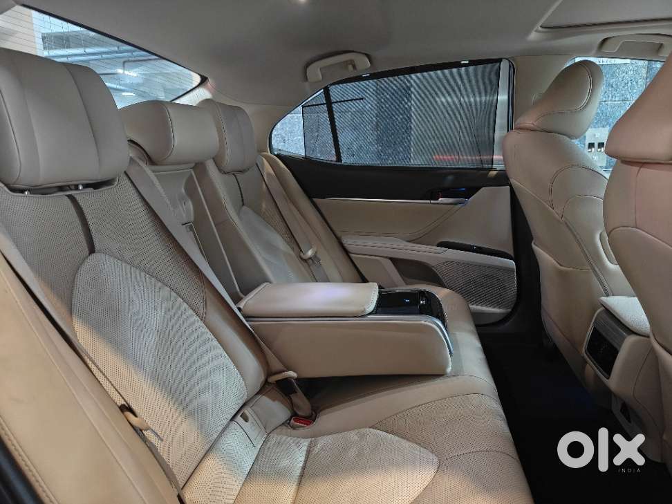 Toyota Camry Hybrid, 2020, Petrol
