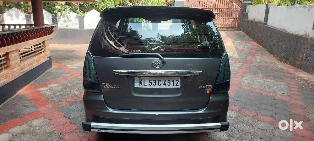 Toyota Innova Diesel 2011 Manual 72000 Km