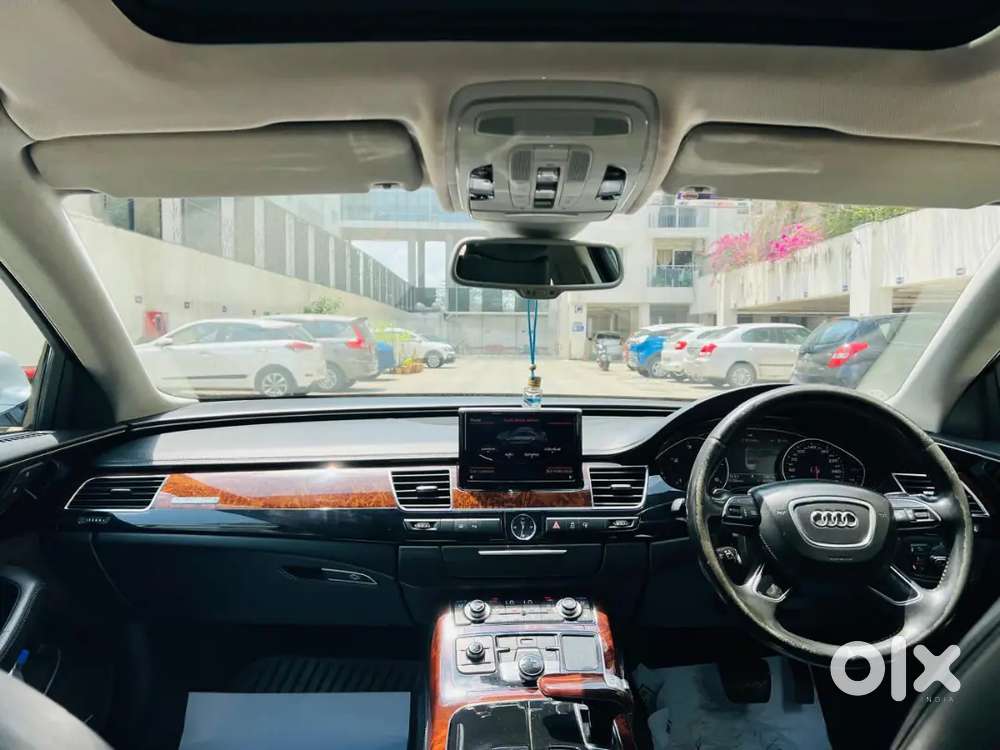 Audi A8 2014 Diesel 1,02,000 Km Driven