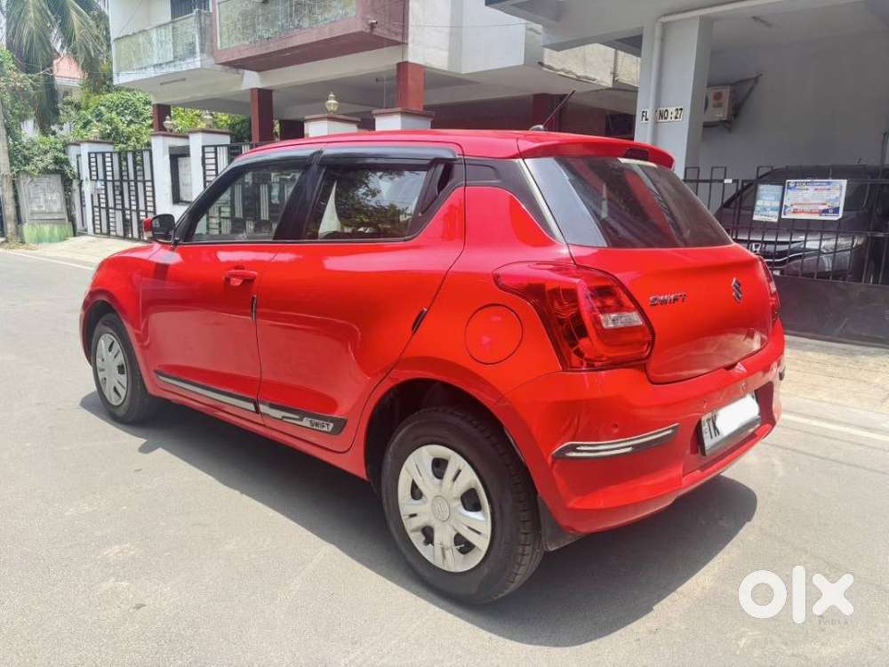 Maruti Suzuki Swift Vxi + Manual, 2023, Petrol