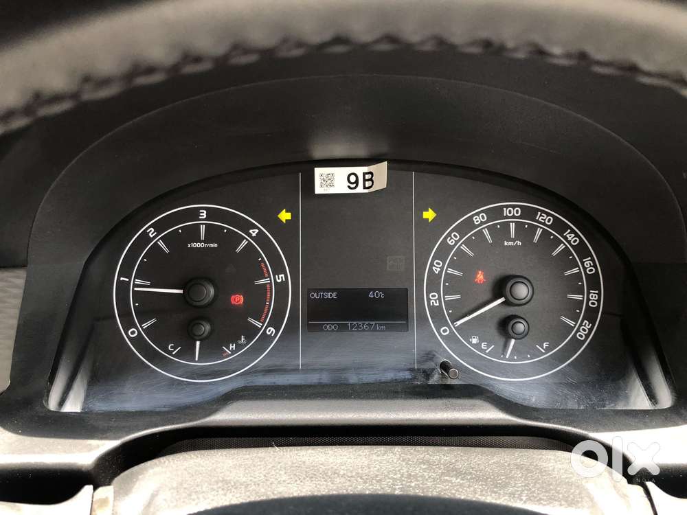 Toyota Innova Crysta 2.4 G Plus Mt 8 Str, 2025, Diesel