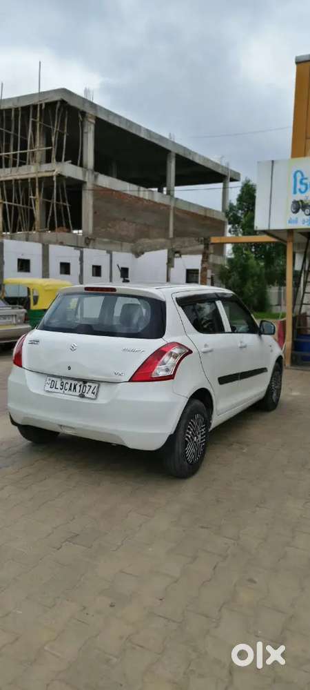 2nd Owner Maruti Swift Lxi 2014