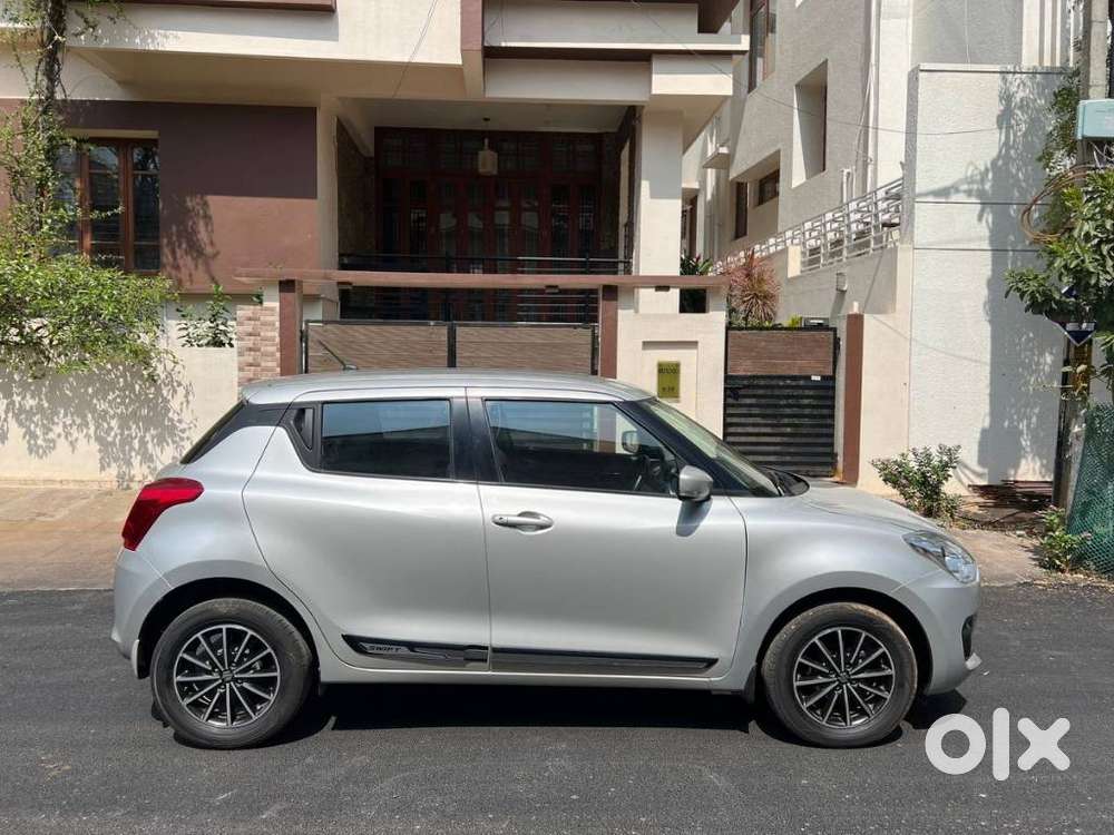Maruti Suzuki Swift Vxi + Manual, 2018, Petrol