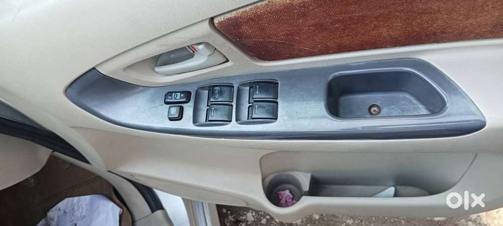 Toyota Innova [2013-2016] 2.5 G4 8 Str, 2014, Diesel