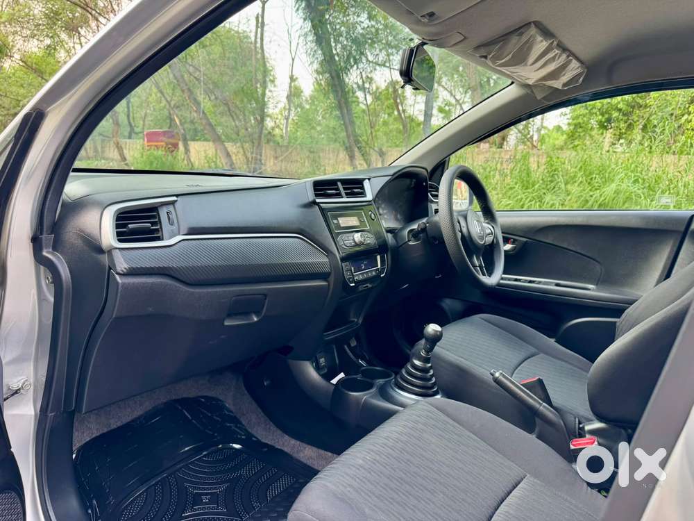 Honda Brio Vx (o) Mt, 2017, Petrol