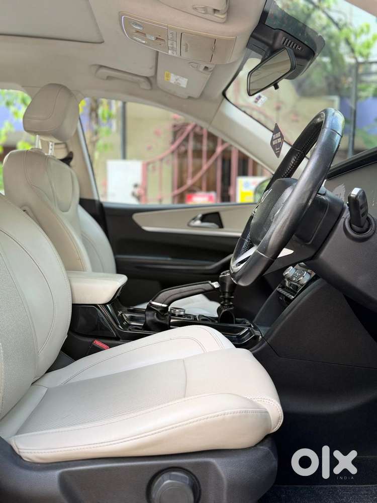 Mahindra Xuv700 2.2 Ax 7 Diesel Mt Str, 2022, Diesel