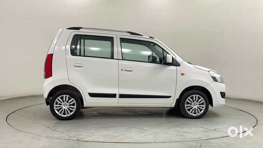 Maruti Suzuki Wagon R 1.0 Vxi Amt, 2017, Petrol