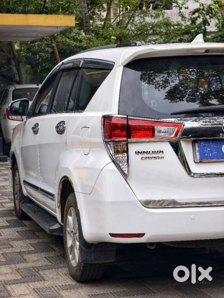Toyota Innova Crysta 2.4 G Mt 7 Str, 2019, Diesel