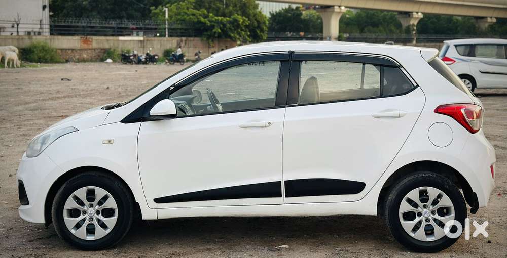 Hyundai Grand I10 Era, 2016, Petrol
