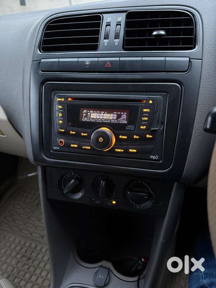 Volkswagen Vento 1.6 Trendline, 2013, Petrol