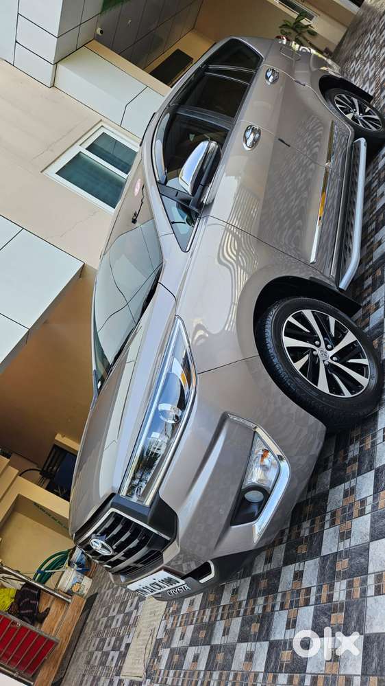 Toyota Innova Crysta 2.4 Z 7 Str, 2025, Diesel