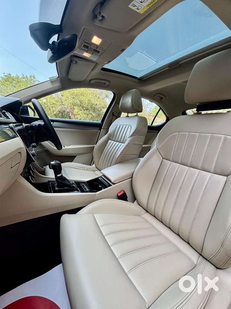 Skoda Superb Style 1.8, 2019, Petrol