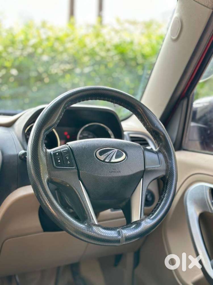 Mahindra Tuv 300 T10 Dual Tone, 2018, Diesel