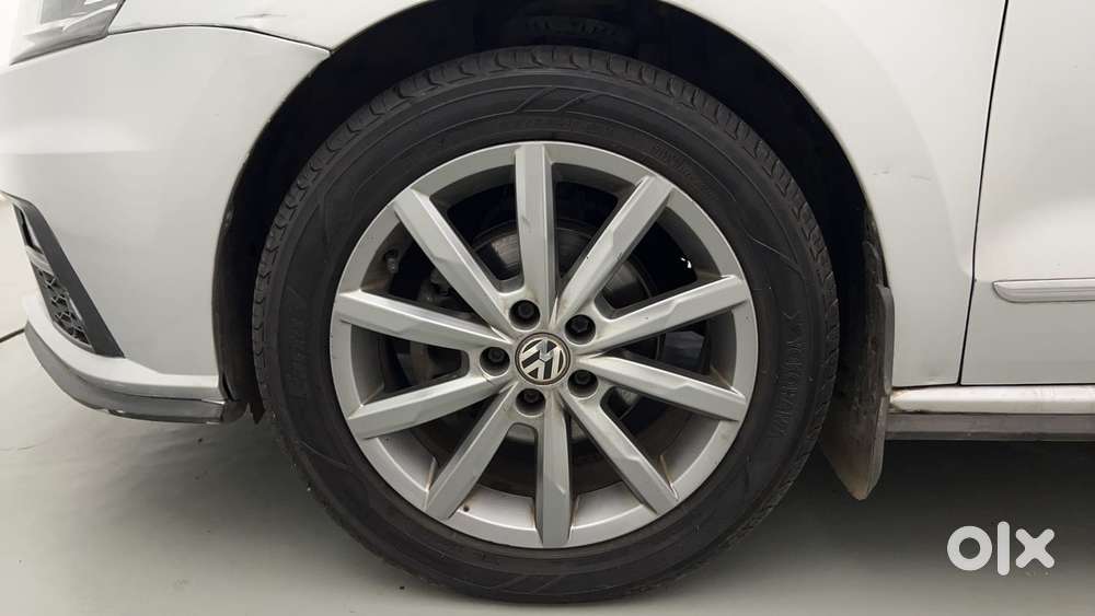 Volkswagen Vento 1.6 Highline, 2020, Petrol