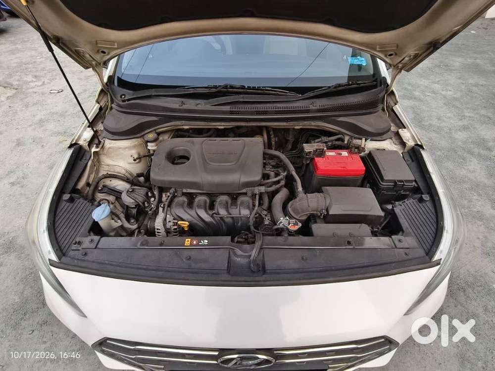 Hyundai Verna 1.6 Sx (o) Vtvt, 2018, Petrol