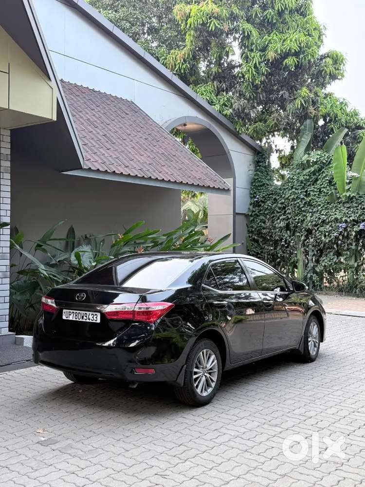 Toyota Corolla Altis 2015