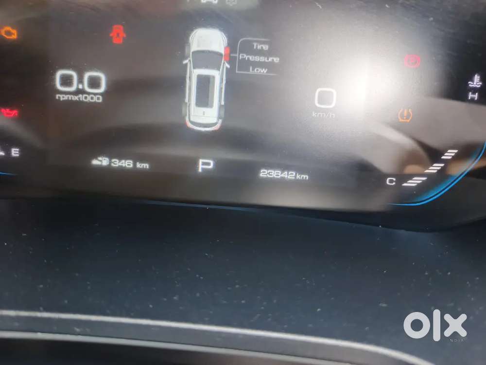 Mg Hector Plus Savvy 2023 Petrol Automatic