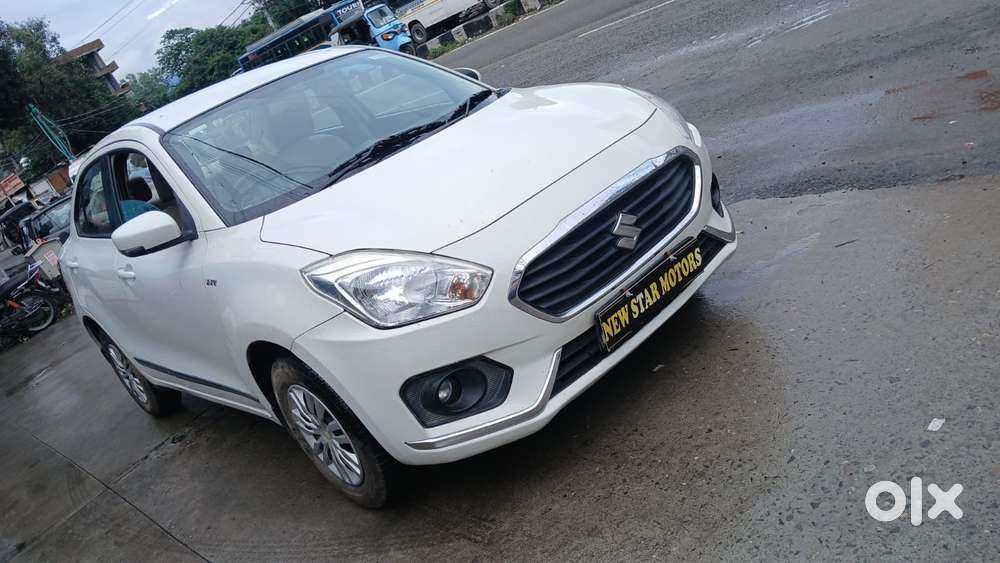 Maruti Suzuki Swift Dzire Vxi Optional, 2017, Petrol