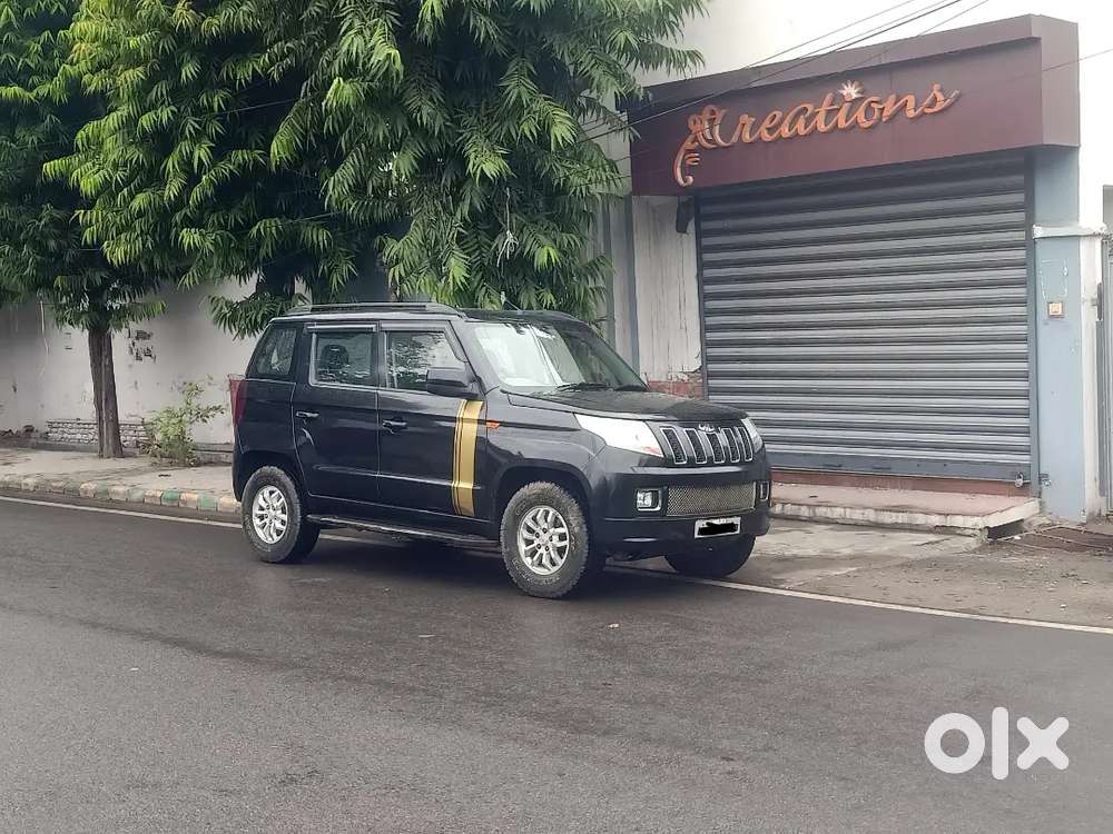 Mahindra Tuv 300 2015 Diesel Well Maintained