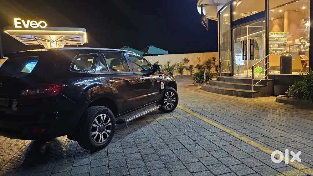 Ford Endeavour Titanium + 2021