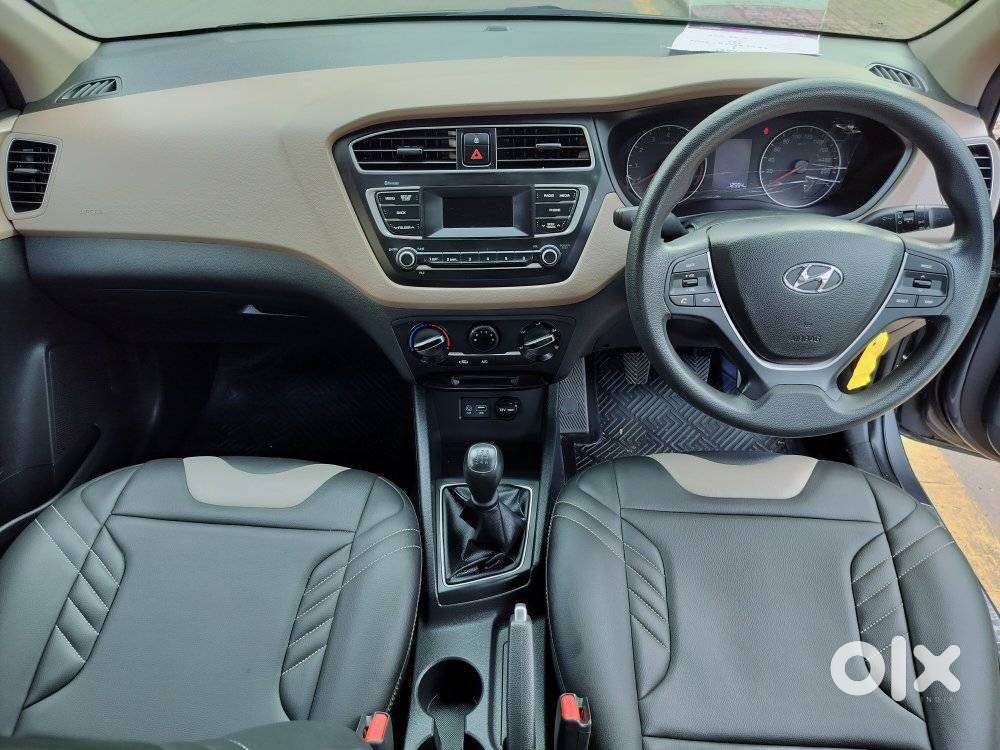 Hyundai Elite I20 1.2magna Executive At, 2018, Petrol