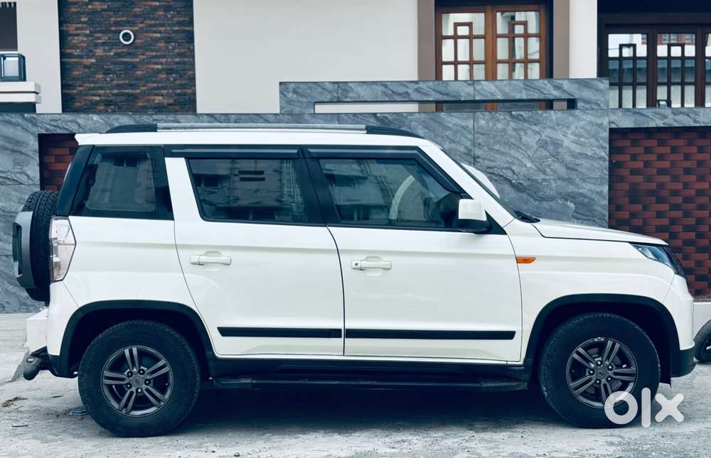 Mahindra Tuv 300 T10, 2019, Diesel