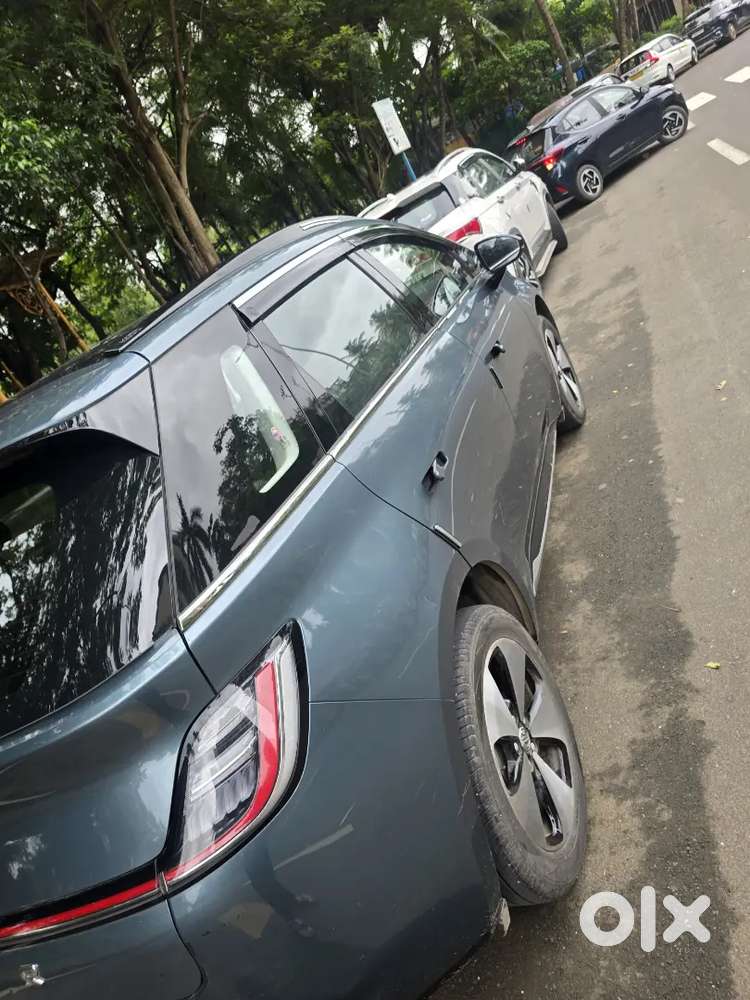 Mg Windsor Ev Essence 2026
