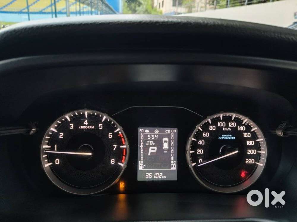 Maruti Suzuki Brezza 1.5 Vxi At Smart Hybrid, 2023, Petrol