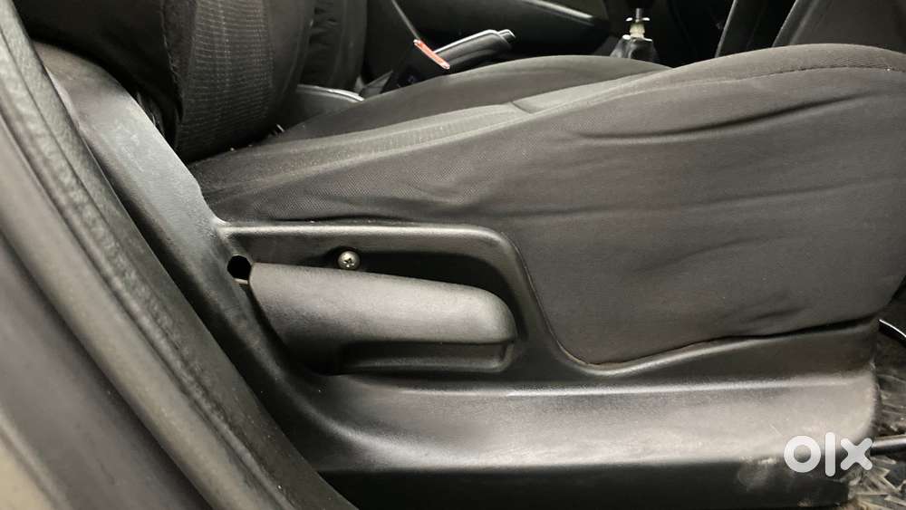 Maruti Suzuki Swift Lxi, 2016, Petrol