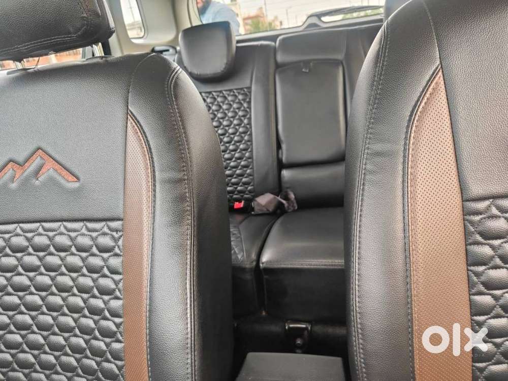 Maruti Suzuki Brezza 1.5 Zxi Smart Hybrid, 2023, Petrol
