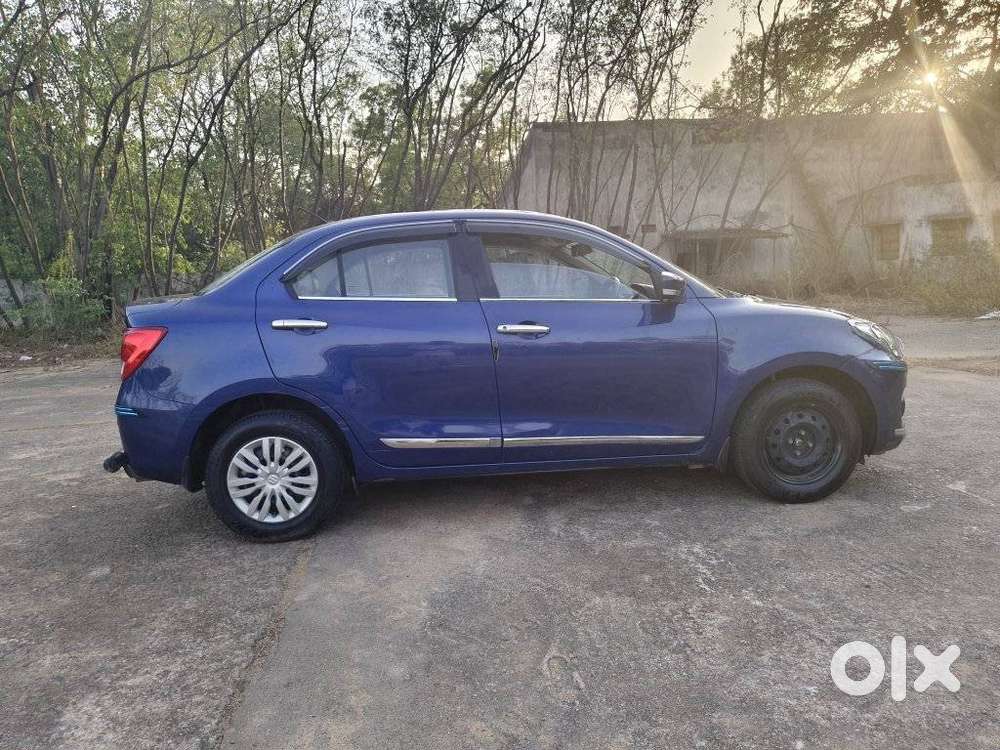 Maruti Suzuki Swift Dzire Vxi Optional, 2020, Petrol