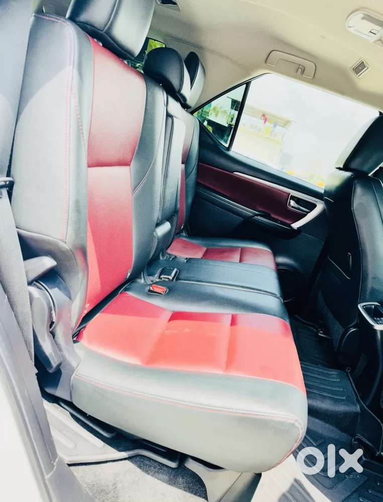 Toyota Fortuner Legender, 2023, Diesel
