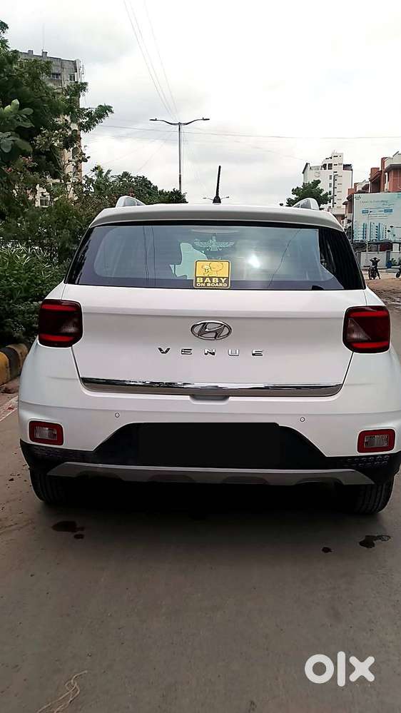 Parsi Owned, Single Hand 2021 Hyundai Venue