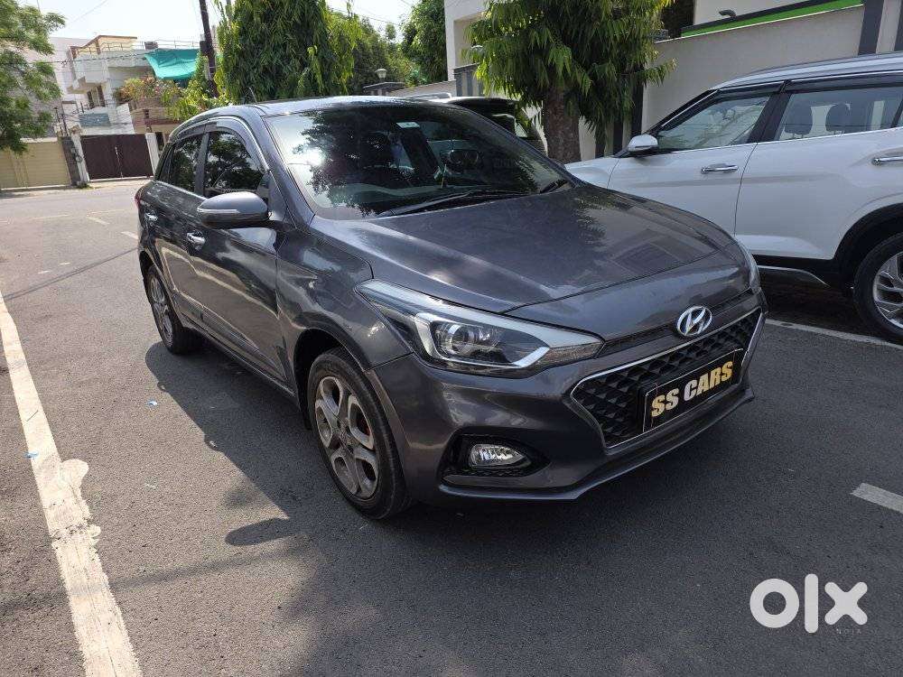 Hyundai I20 Sportz Petrol, 2020, Petrol