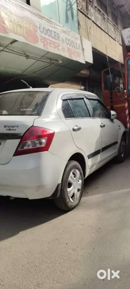 Maruti Suzuki Swift Dzire 1.3 Lxi, 2016, Petrol