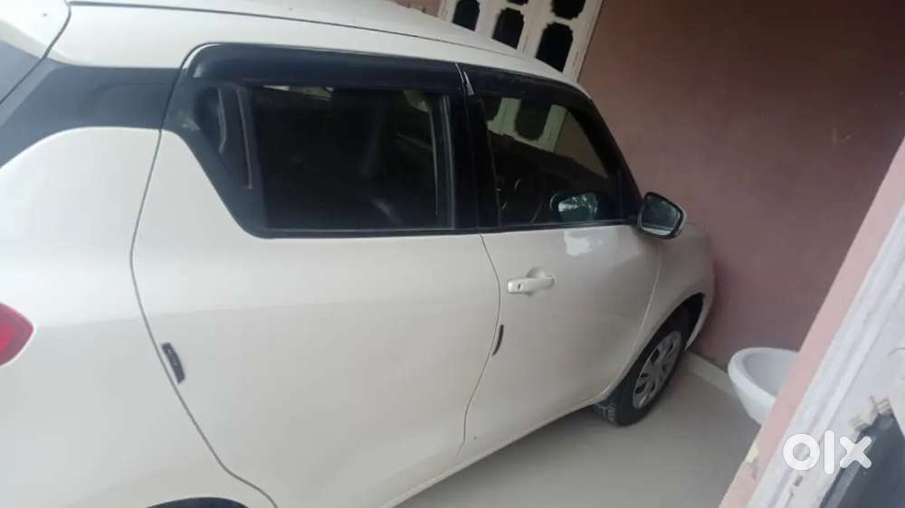Maruti Suzuki Swift Vxi 2024