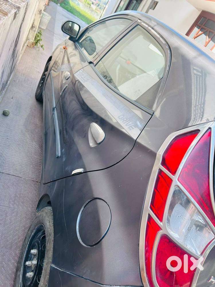 Hyundai Eon 2015 Modal