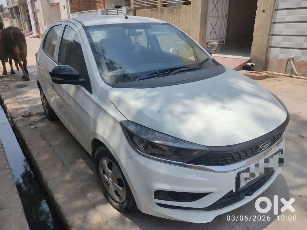 Tata Tiago 2022 Petrol 41800 Km Driven