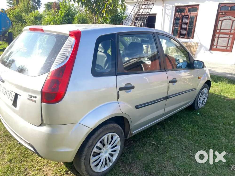 Ford Figo 2012 Diesel 102000 Km Driven
