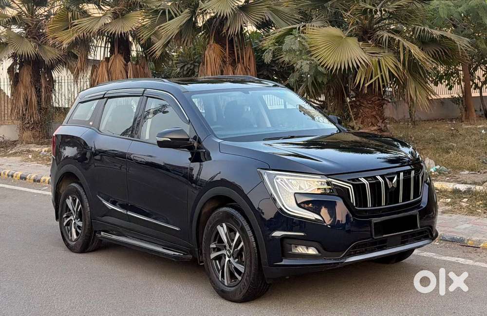 Mahindra Xuv700 2.0 Ax 5 Petrol At Str, 2022, Petrol