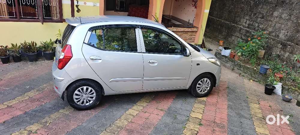 Hyundai I10 Sportz Petrol 2012