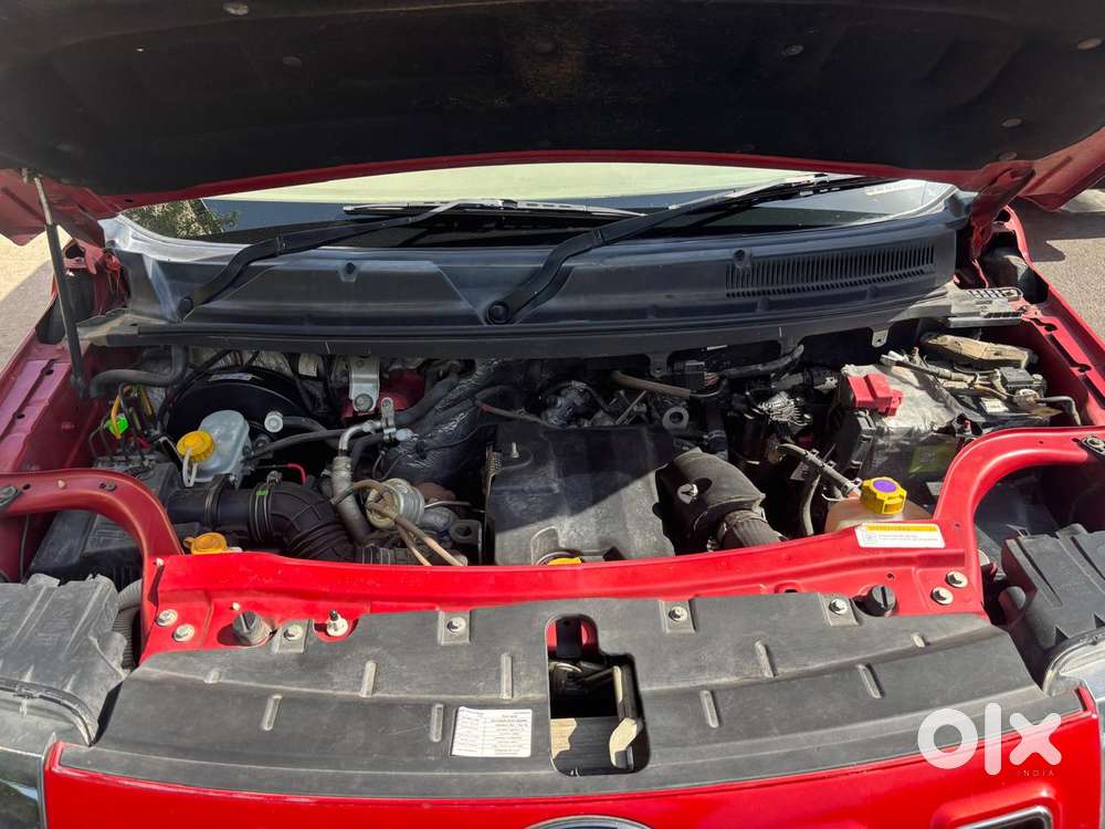 Mahindra Tuv 300 T10 Dual Tone, 2019, Diesel